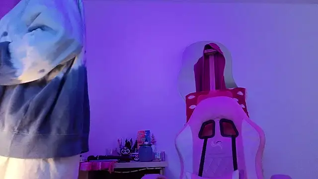 goddess vee  online show from 06-20-26, 04:26