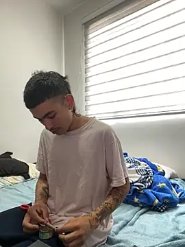 sorry-mom69 online show from 11-16-25, 05:29