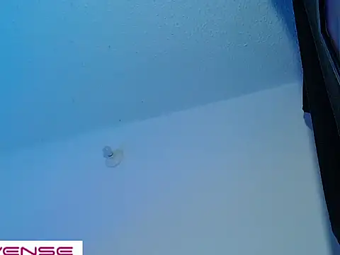 Snapshot of Leon_Wild chatting on 04-08-26, 02:22 Leon Wild online show from 04-08-26, 02:22