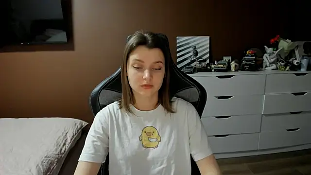 SoniNesti online show from 03-24-26, 02:22