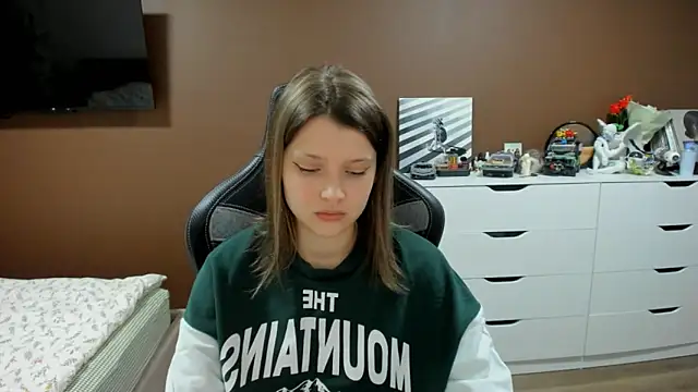 SoniNesti online show from 04-08-26, 03:12