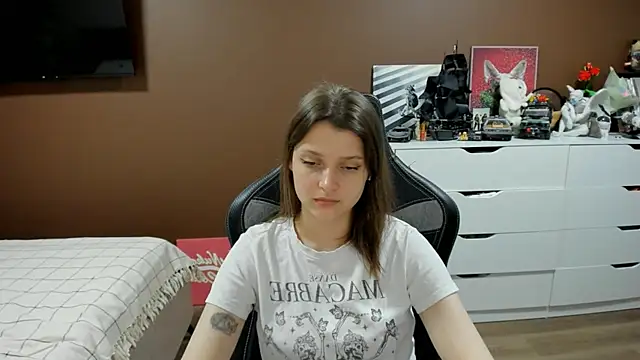 Snapshot of SoniNesti chatting on 07-15-26, 03:50 SoniNesti online show from 07-15-26, 03:50