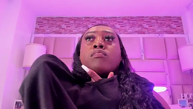 ShaniaBrownn online show from 03-14-26, 07:41