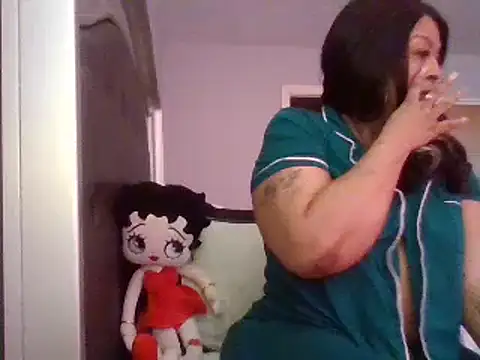 MSweetLindaParks online show from 01-29-25, 01:07