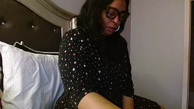 MSweetLindaParks online show from 02-20-26, 02:39