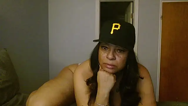 MSweetLindaParks online show from 03-12-26, 10:38