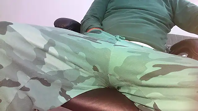 Snapshot of Red_Maister chatting on 02-22-26, 12:56 Red Maister online show from 02-22-26, 12:56