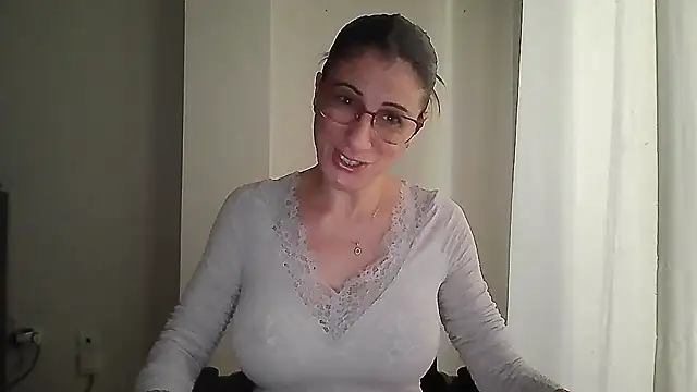 Sanada hot online show from 10-05-25, 07:17