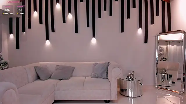 ToriCrossX online show from 02-04-25, 08:49