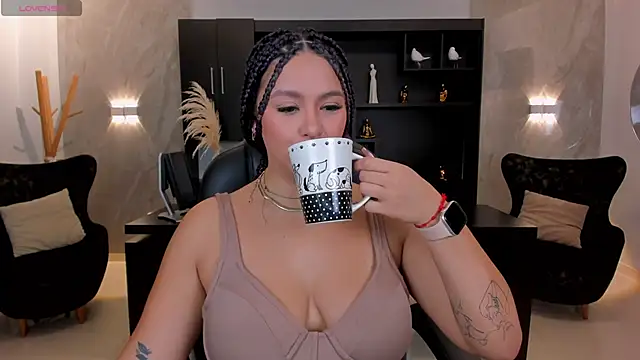 ToriCrossX online show from 02-27-25, 12:56