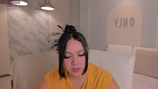 ToriCrossX online show from 10-10-25, 01:21