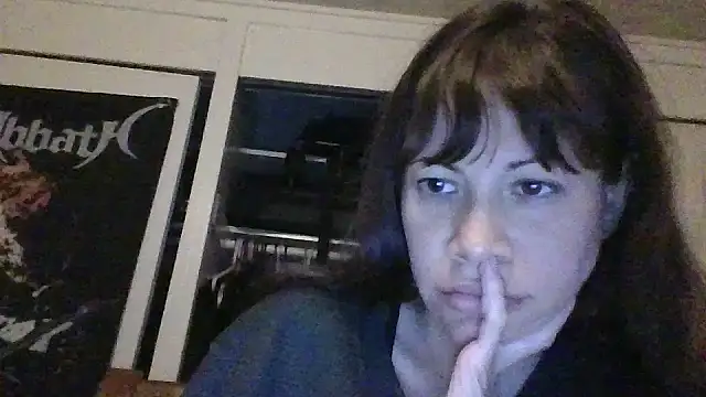 Snapshot of petitedoll29 chatting on 12-03-24, 03:20 petitedoll29 online show from 12-03-24, 03:20