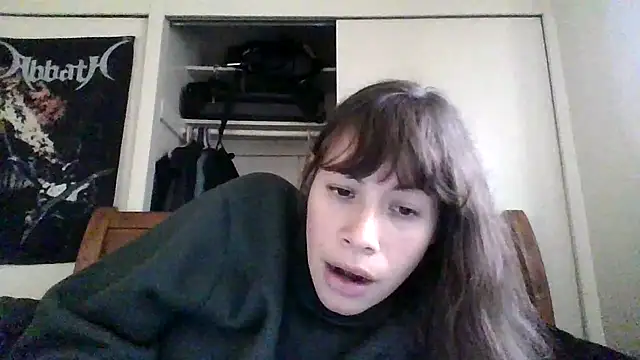 Snapshot of petitedoll29 chatting on 12-06-24, 11:03 petitedoll29 online show from 12-06-24, 11:03