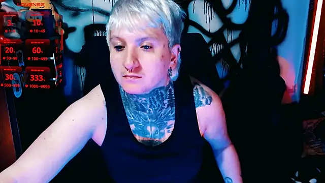 Marieblueeyes online show from 06-06-26, 03:33