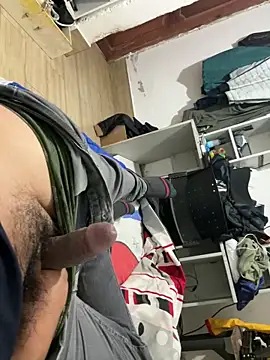 elvis0966 online show from 01-04-25, 11:38