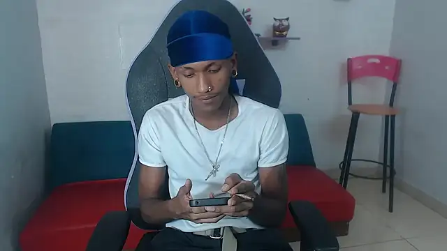 ManSant online show from 12-20-25, 03:41