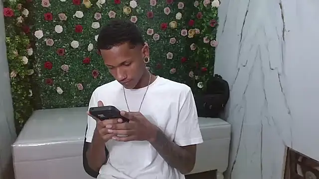 ManSant online show from 12-22-25, 03:20