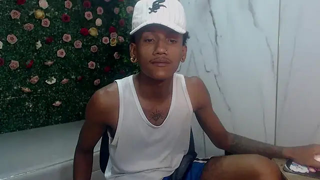Snapshot of ManSant chatting on 05-26-26, 03:08 ManSant online show from 05-26-26, 03:08