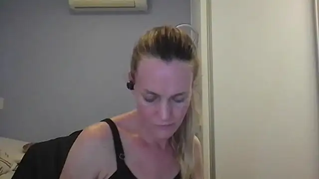 Annylove1 online show from 12-03-25, 12:29