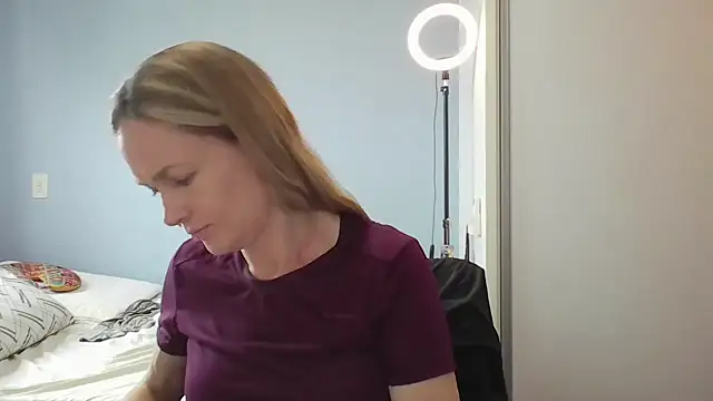 Annylove1 online show from 02-05-26, 10:53