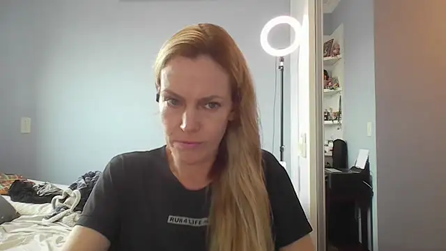 Annylove1 online show from 04-08-26, 10:48