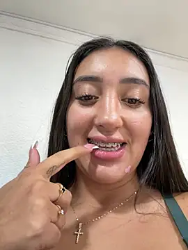 Hannahoff online show from 02-14-26, 04:09