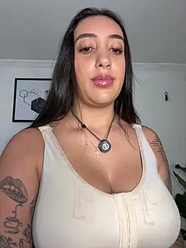 Hannahoff online show from 07-16-26, 11:11