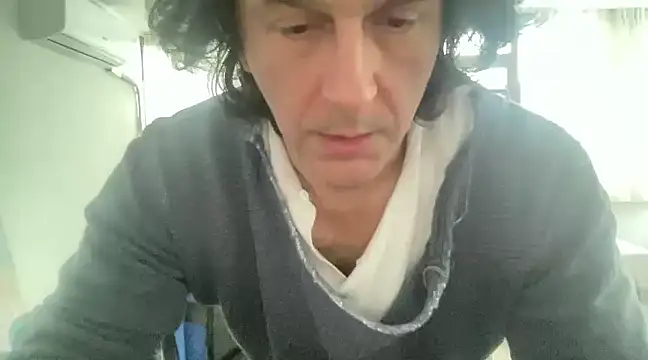 Snapshot of ALPHANDRE chatting on 02-17-25, 12:38 ALPHANDRE online show from 02-17-25, 12:38