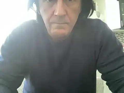 Snapshot of ALPHANDRE chatting on 02-21-25, 08:40 ALPHANDRE online show from 02-21-25, 08:40