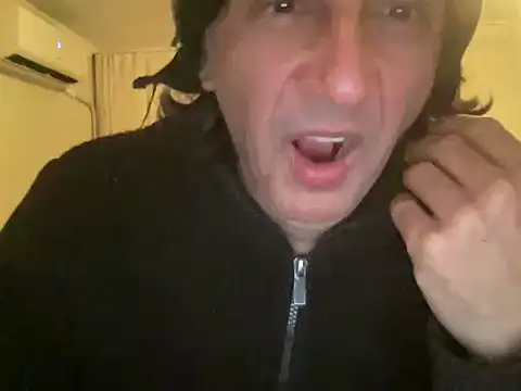 Snapshot of ALPHANDRE chatting on 02-25-25, 06:09 ALPHANDRE online show from 02-25-25, 06:09