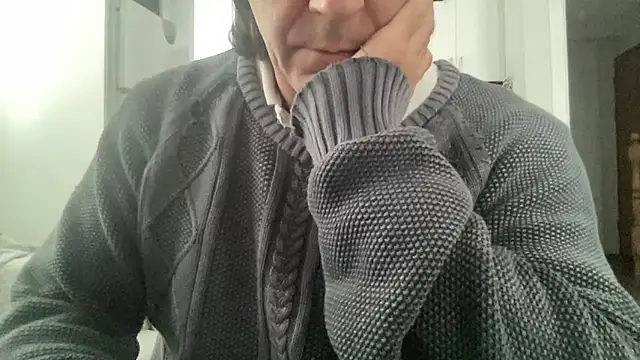 Snapshot of ALPHANDRE chatting on 02-27-25, 02:43 ALPHANDRE online show from 02-27-25, 02:43