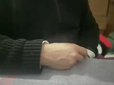 Snapshot of ALPHANDRE chatting on 01-18-26, 08:34 ALPHANDRE online show from 01-18-26, 08:34