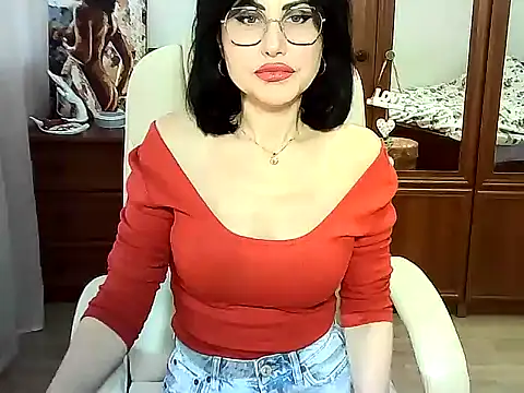 Snapshot of Alyona_Alex chatting on 01-04-25, 08:49 Alyona Alex online show from 01-04-25, 08:49