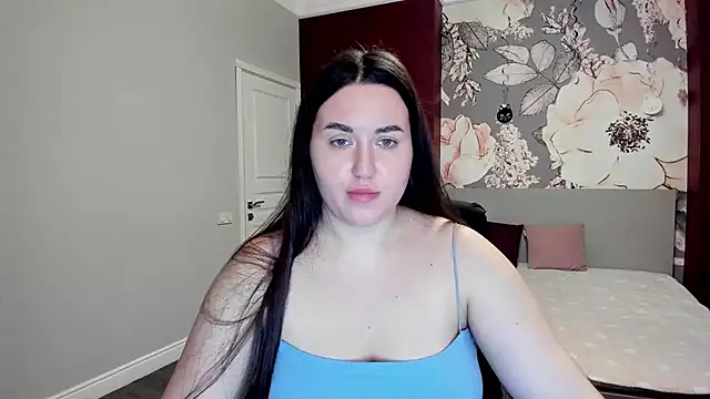 Roxie Bradley online show from 02-06-26, 06:51