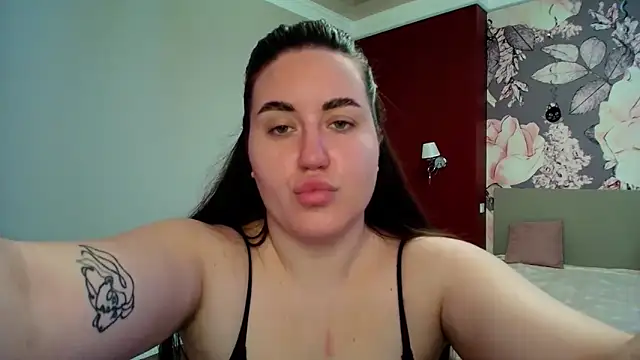 Roxie Bradley online show from 03-26-26, 06:41