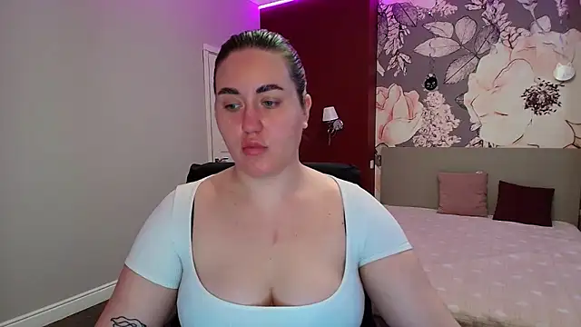 Roxie Bradley online show from 03-28-26, 06:57