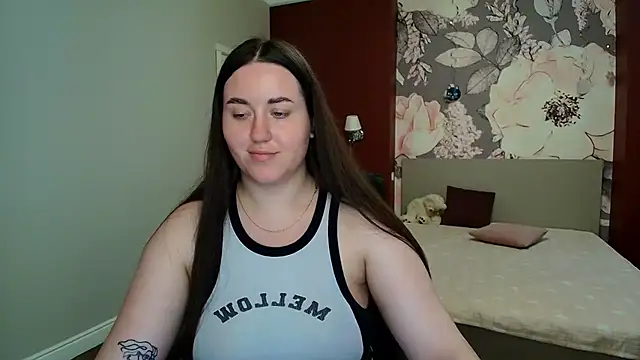 Snapshot of Roxie_Bradley chatting on 07-16-26, 06:52 Roxie Bradley online show from 07-16-26, 06:52