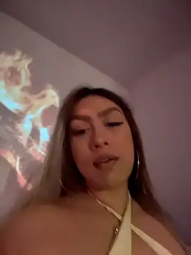 Im sophiie online show from 03-28-26, 06:46