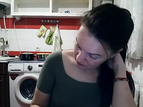 LoveNBloom online show from 07-28-26, 07:39