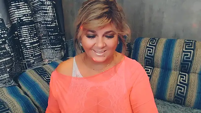 Snapshot of Malena_Mi chatting on 12-08-24, 09:30 Malena Mi online show from 12-08-24, 09:30