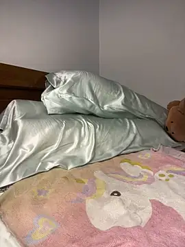  yisela  online show from 03-08-26, 02:04