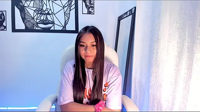 Ciara8 online show from 12-29-24, 03:44