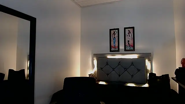 Snapshot of sofiaxdollxxx chatting on 01-10-26, 04:36 sofiaxdollxxx online show from 01-10-26, 04:36