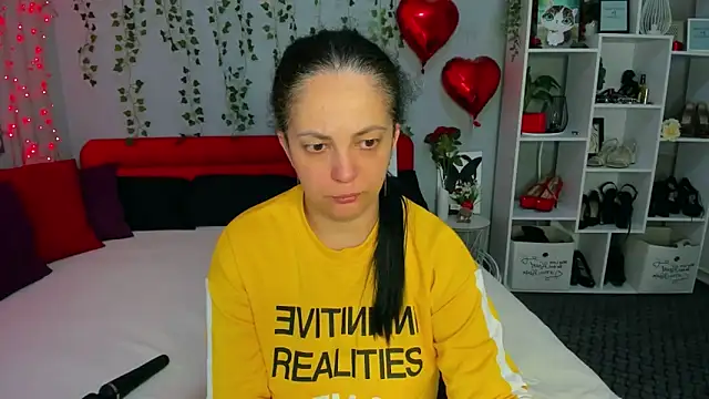 DarlingMilf online show from 04-10-26, 05:06