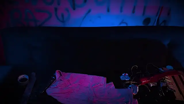 Laura takint online show from 02-08-25, 10:08