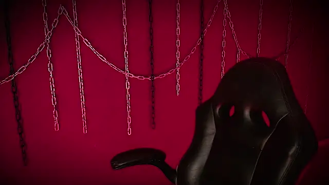 Laura takint online show from 03-04-25, 04:09