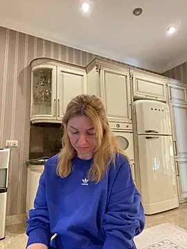 Amazoniiaa online show from 02-23-25, 11:22