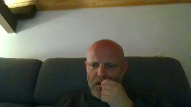 davigochi77bcn online show from 02-25-26, 08:51