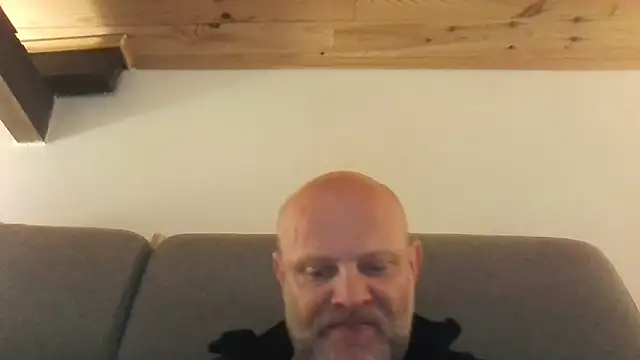 davigochi77bcn online show from 04-12-26, 07:52