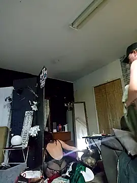 Hotredheadandtoungelasher online show from 10-30-25, 06:15